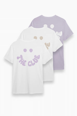 Unser Smile T-Shirt erhältlich in den drei angesagten Farben. T-Shirt in Flieder, Beige und Weiß.